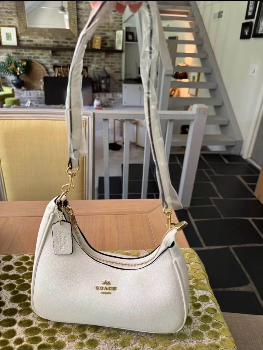 New Coach White Leather Shoulder Bag with Crossbody Strap Gold Hardware